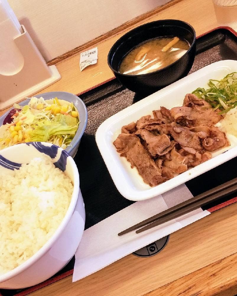 松屋 厚木店