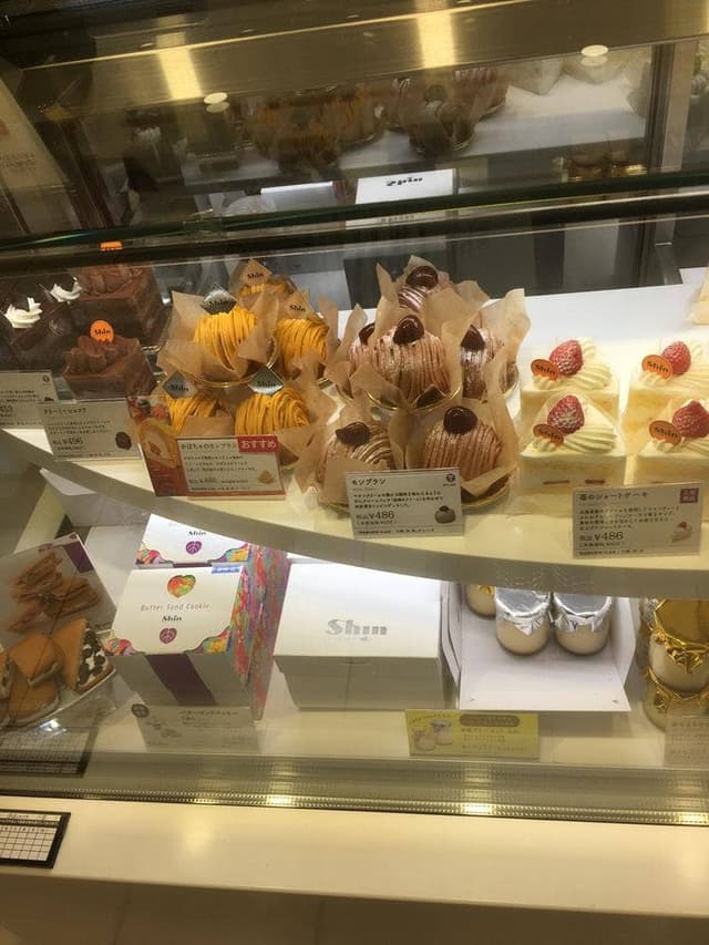 ファクトリーシン 大丸梅田店 - サブ画像1