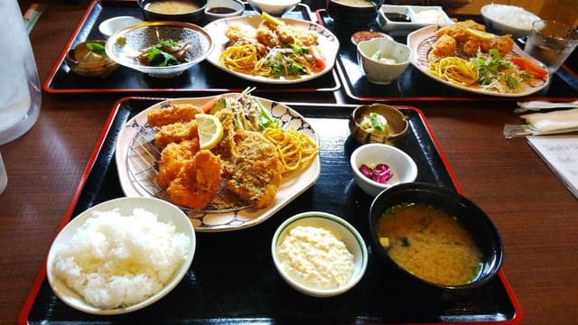 博多海鮮処 まんぷく屋 大名店 - サブ画像2