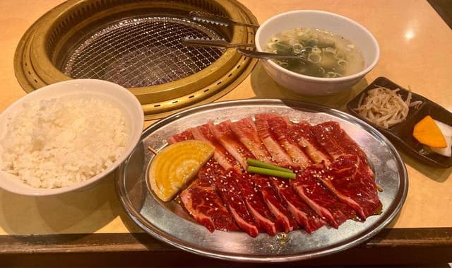 溶岩炭火焼肉 炎や - サブ画像1