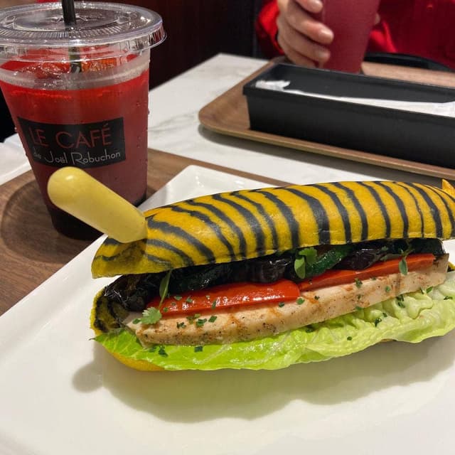 ル カフェ ラ ブティック ドゥ ジョエル・ロブション 虎ノ門ヒルズ店 - サブ画像2
