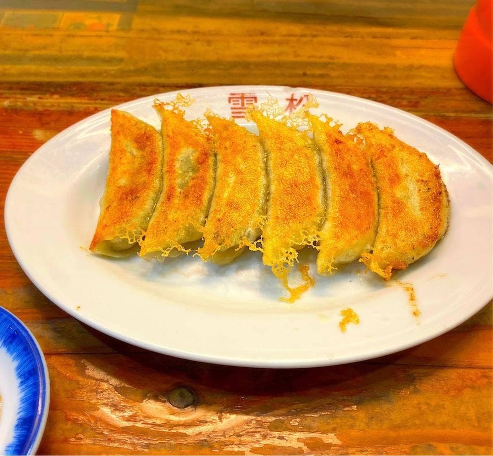 雪松食堂