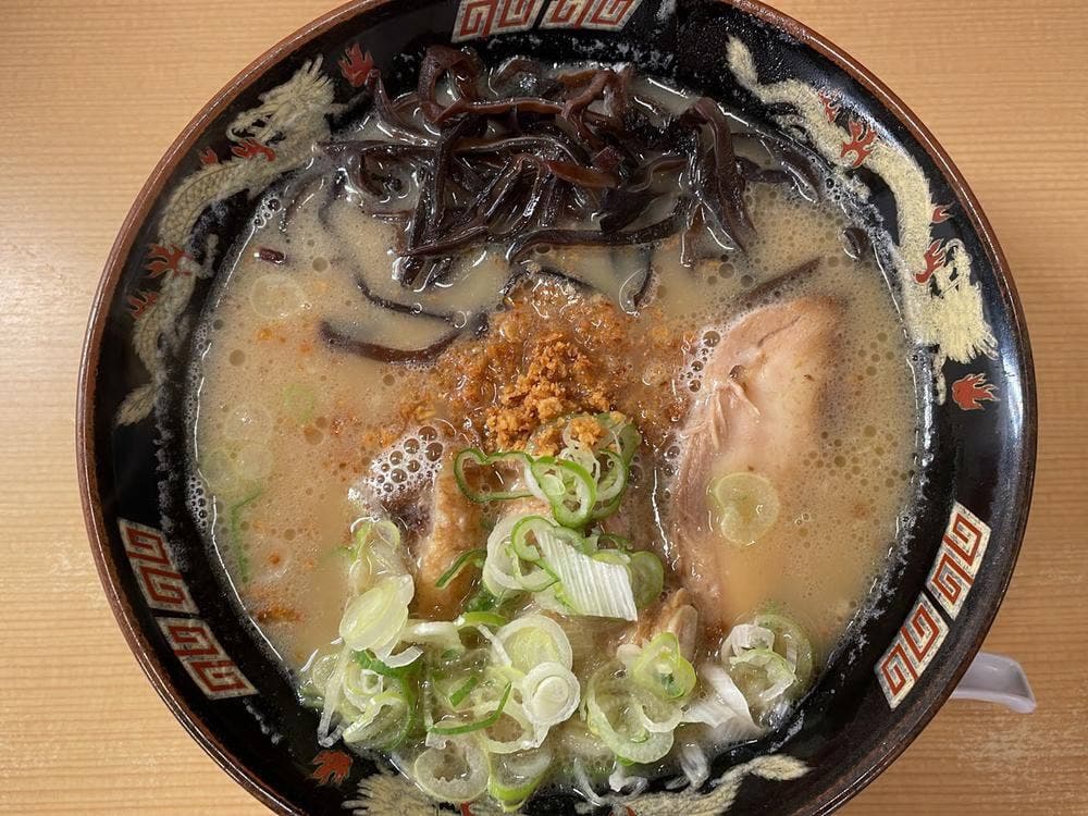 鹿児島ラーメン豚とろ 鹿児島中央駅前店