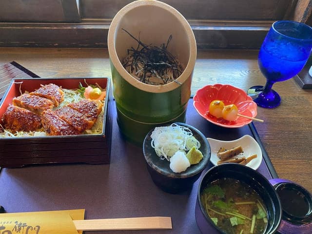 東右衛門足湯茶屋 - サブ画像1