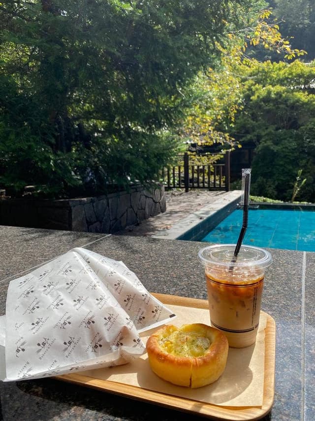 Bakery&Table 東府や 足湯カフェ - サブ画像2