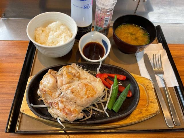 やよい軒 武蔵村山本町店 - サブ画像1