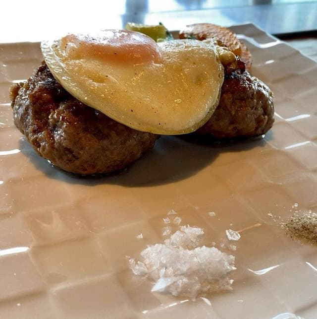ニュー松坂 梅田32番街店 - サブ画像3