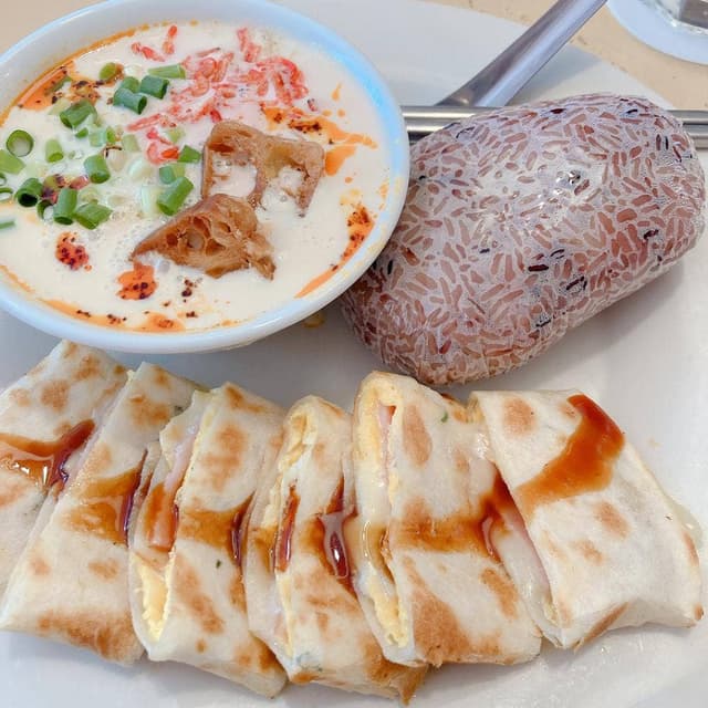 TASTE THE WORLD 外苑前店 - サブ画像1