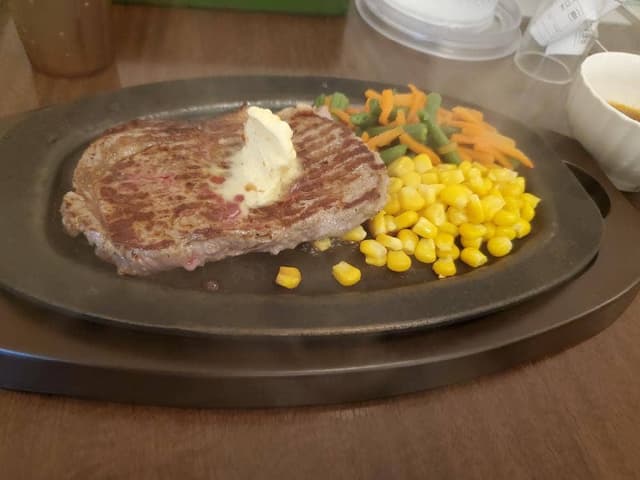 ハンバーグ＆ステーキ 紅矢 立川北口店 - サブ画像2