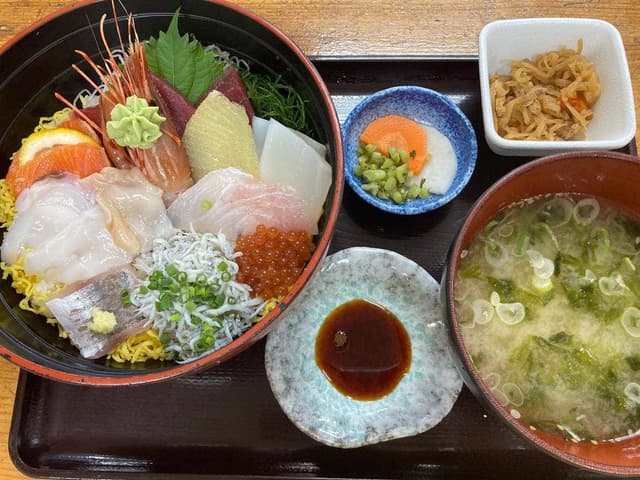 お魚天国 海鮮食事処 - サブ画像2