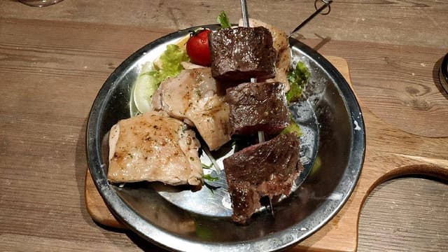 お肉とチーズ バンビーナ 大宮店 - サブ画像2