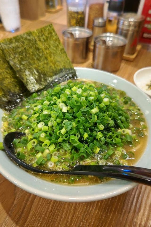 横浜家系ラーメン 銀家 東苗穂店 - サブ画像1