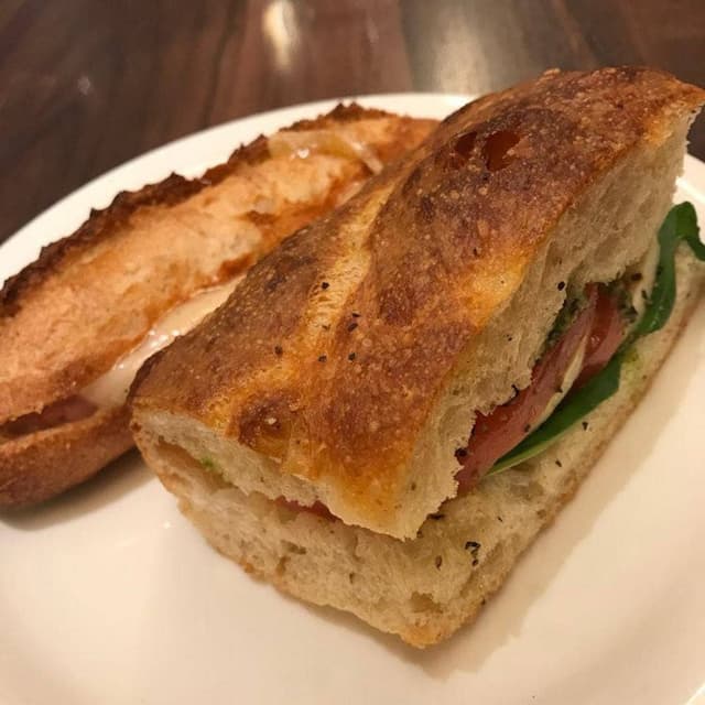 Boulangerie & Café goût 谷町四丁目店 - サブ画像3