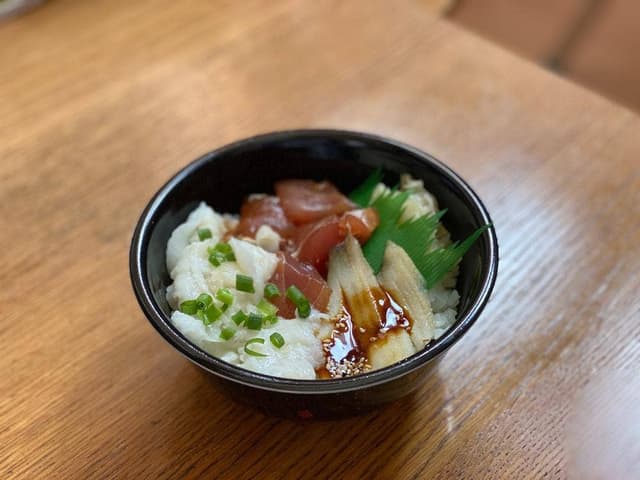 魚丼屋 柳 - サブ画像3