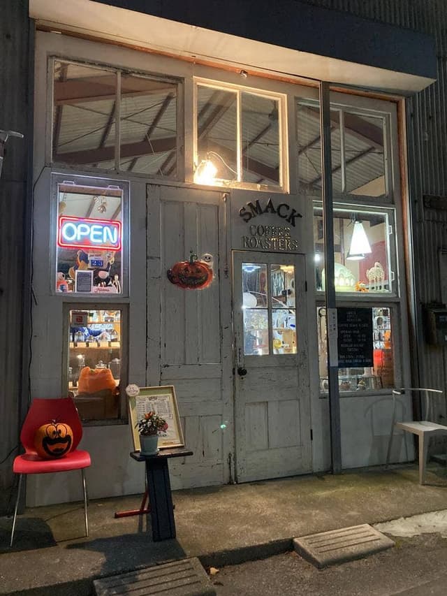 SMACK COFFEE ROASTERS - サブ画像1