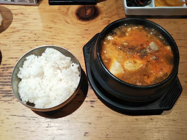 韓国酒家・韓国家庭料理 吾照里 町田店 - サブ画像1