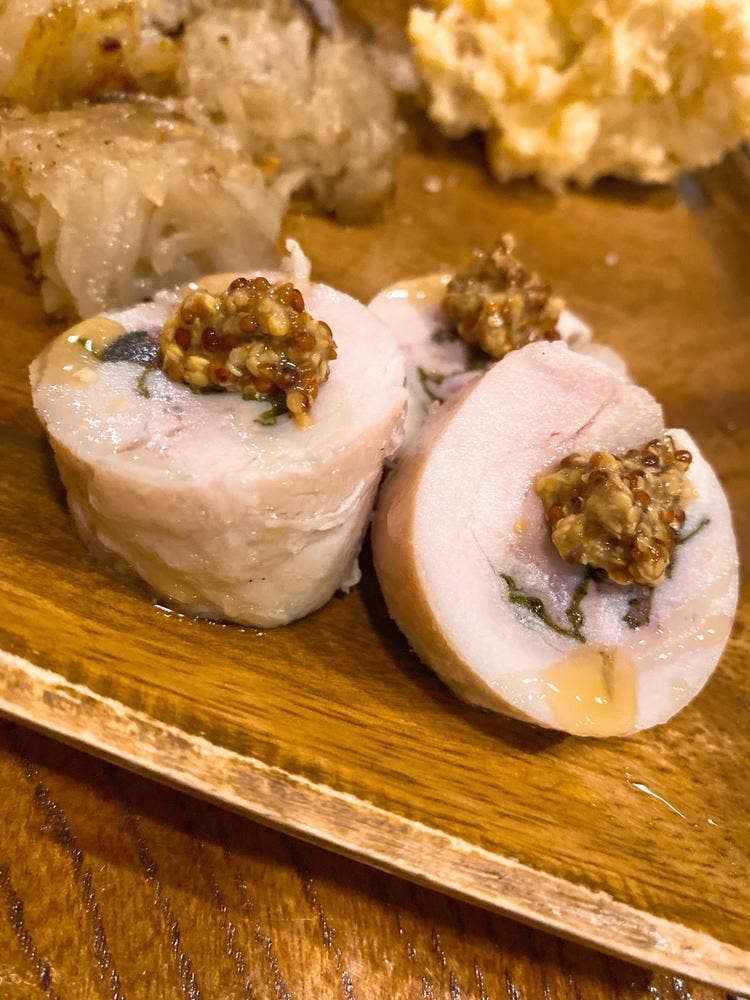 鉄板焼とワイン COCOLO