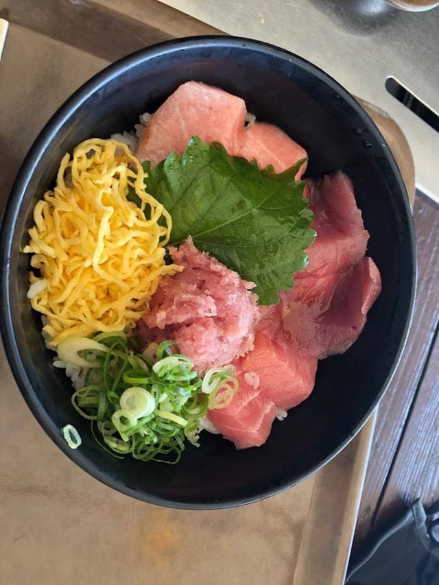 浜丼食堂 黒潮市場 - サブ画像1