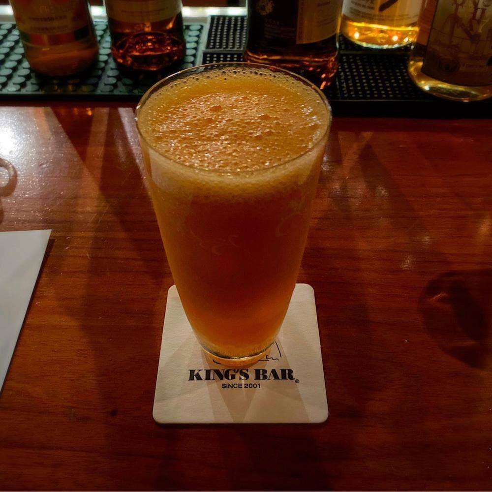 KING'S BAR
