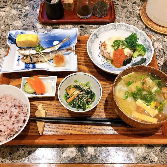 テンポラネオ食堂 - サブ画像3