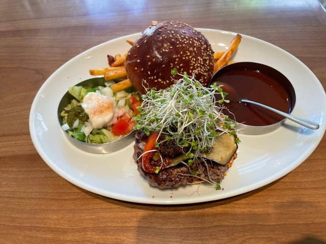 THE BURGER SHOP 393 - サブ画像3