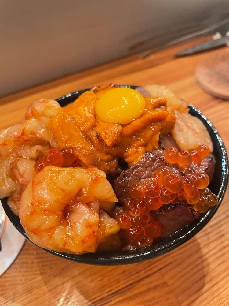 炭火焼肉バル AGITO HIRAO