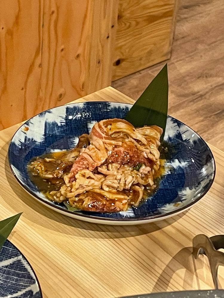 近江焼肉ホルモンすだく 摂津富田店