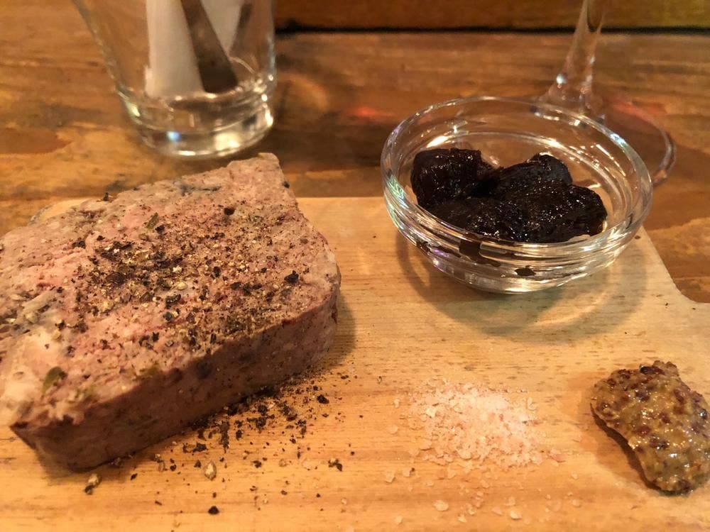 Standing Wine Bar AWA