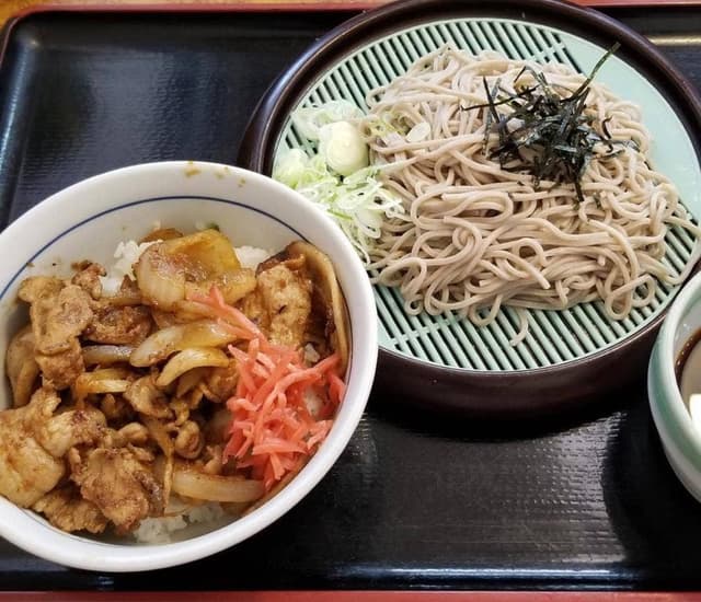 山田うどん あたご店 - サブ画像2