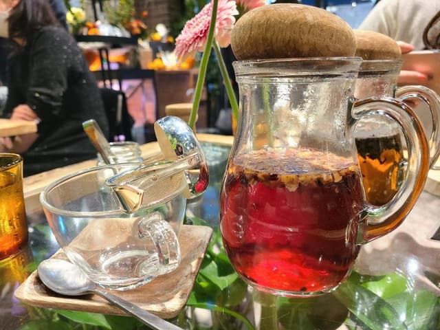 Aoyama Flower Market TEA HOUSE 赤坂Bizタワー店 - サブ画像1