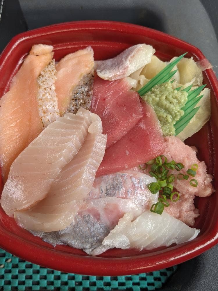 魚丼 ちがさき店