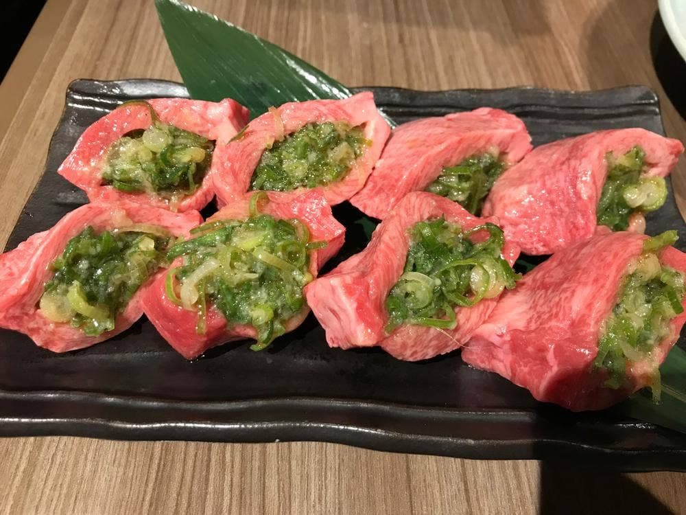 ホルモン焼肉 忍鬨 堺筋本町 本店