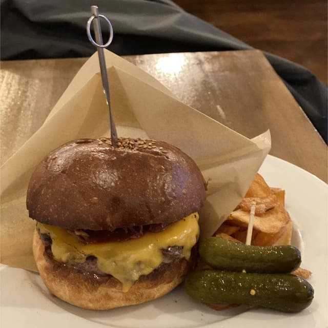 ハンバーガー専門店 B2B TOKYO 三軒茶屋 - サブ画像1