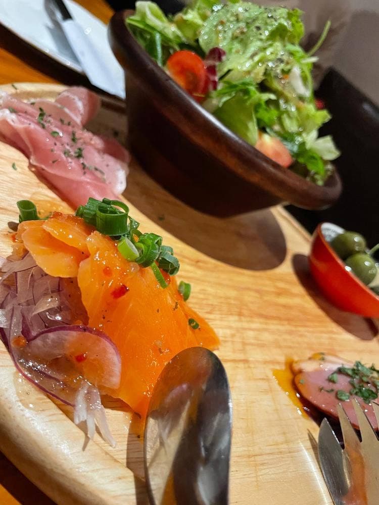 肉バル＆チーズ酒場 デルソーレ 渋谷店