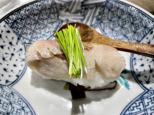 金澤主計 鮨処 あいじ - サブ画像2