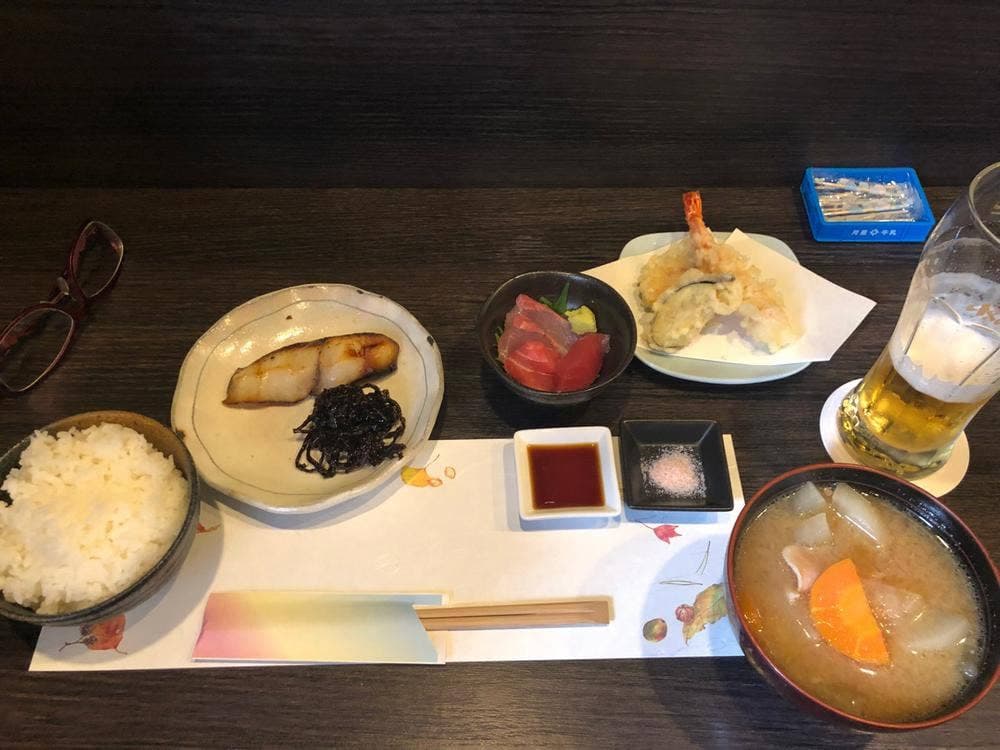 結びや