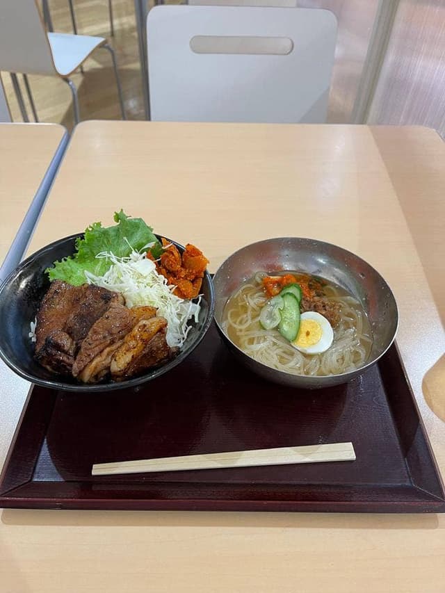 肉のヤマキ商店 イオンモール広島祇園店 - サブ画像2