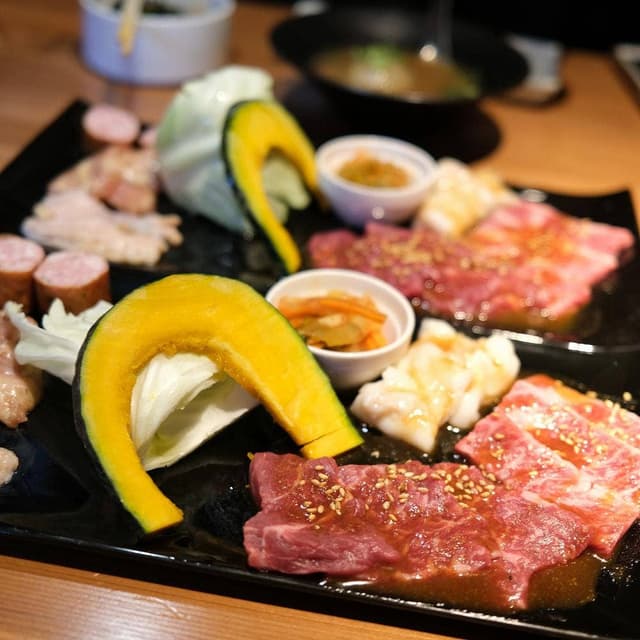 焼肉・もつ鍋 牛旨 - サブ画像1