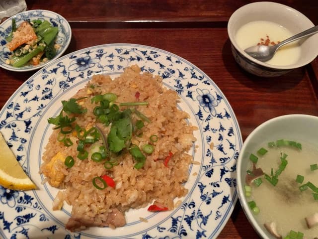 アジアン食堂 ノルブリンカ - サブ画像3