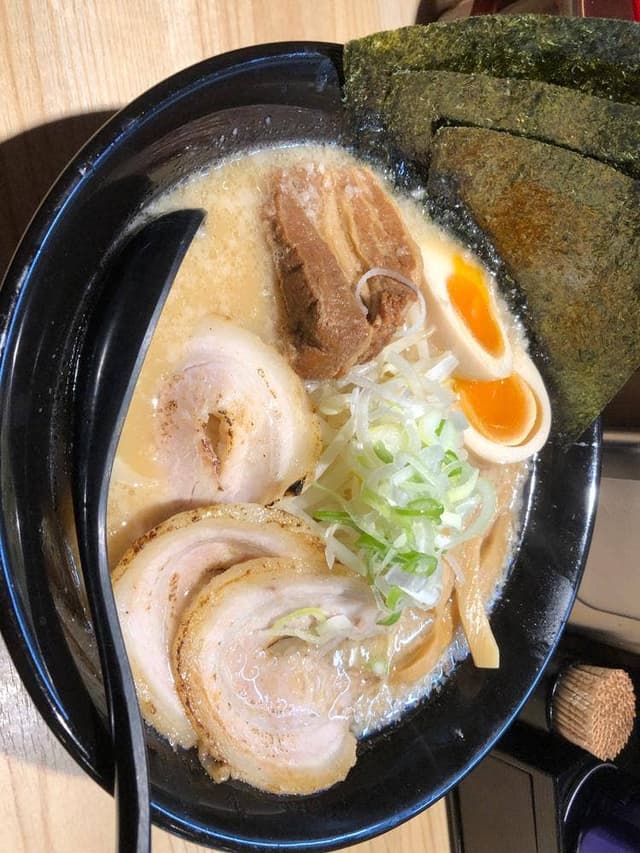 背油とんこつらーめん 雷門 - サブ画像3