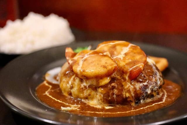 御馳走オムライス館 ネコ目 - サブ画像2