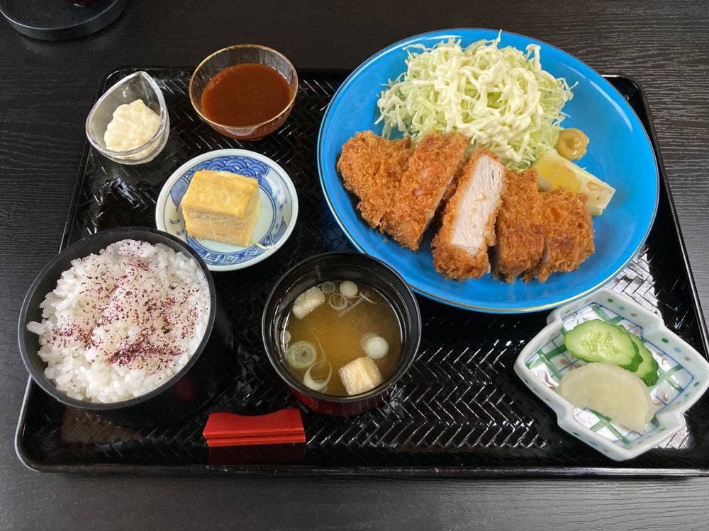 割烹まつ井
