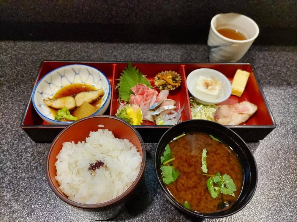 万田作造
