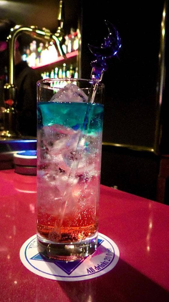 bar moon walk 新宿歌舞伎町店