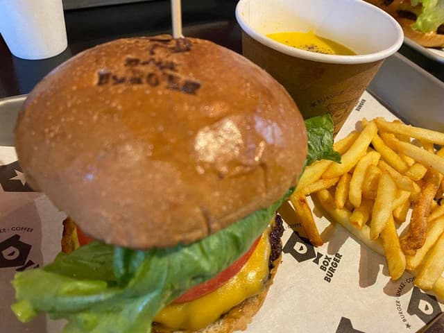 BOX BURGER 宮城野本店 - サブ画像3