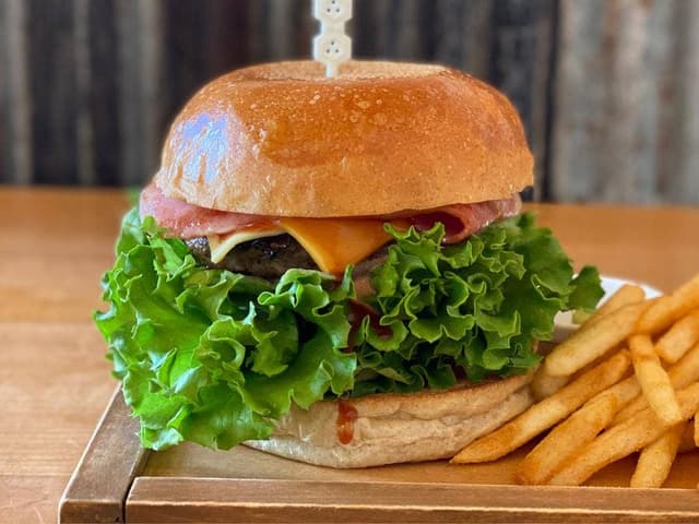 Back Country Burgers 甲州夢小路店 - サブ画像1