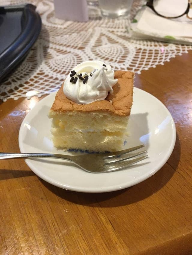 絵本カフェなないろ - サブ画像2