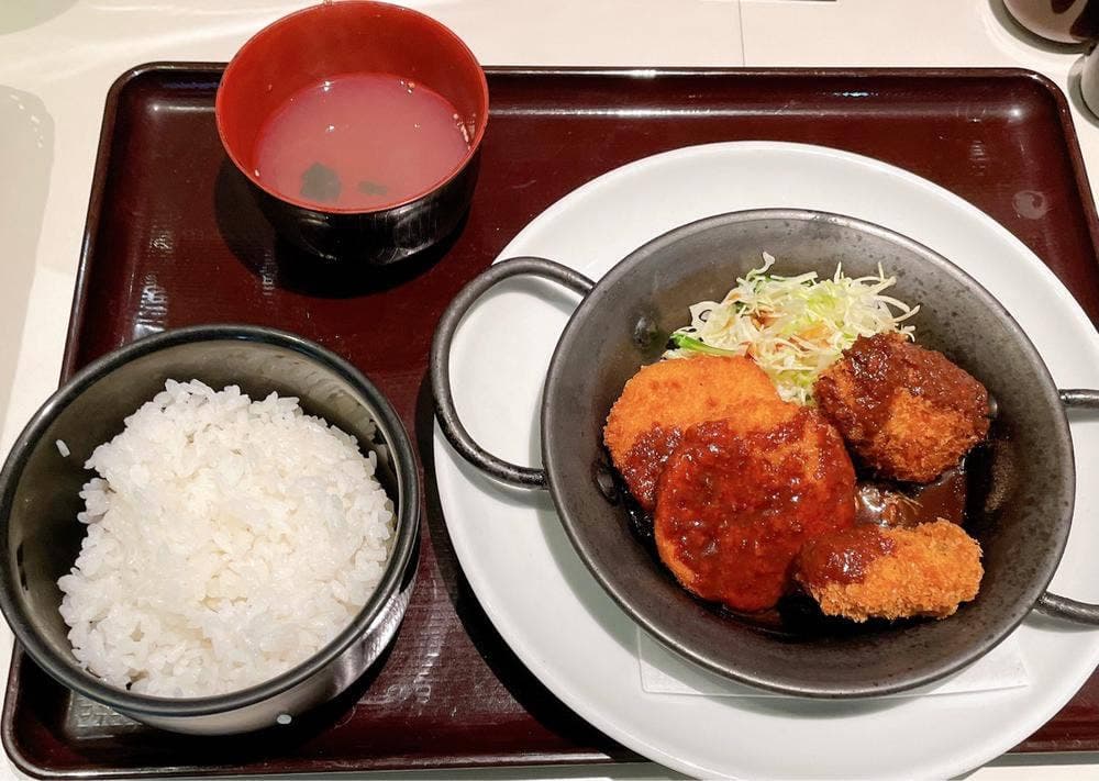 カナヤマ オイスターバー