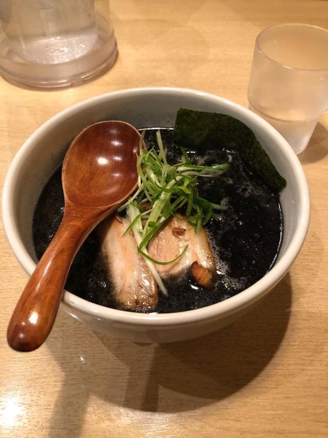 らーめん 麺泥棒 西九条店 - サブ画像1