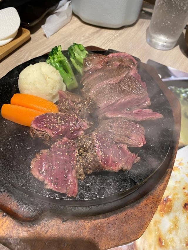 けんちゃんステーキ - サブ画像1